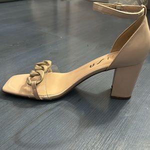 New - Unisa tan block heels - 8